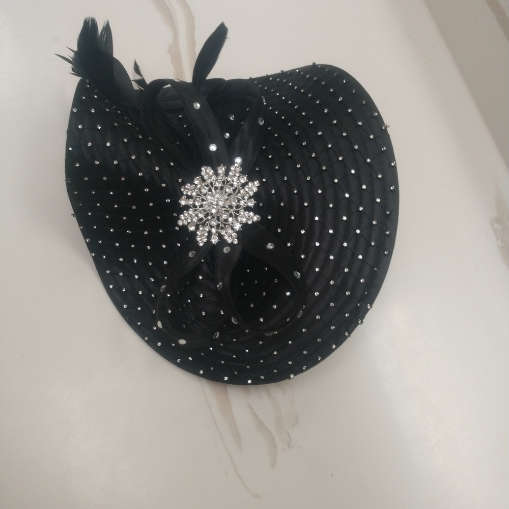 Hat - Picture 7 of 8
